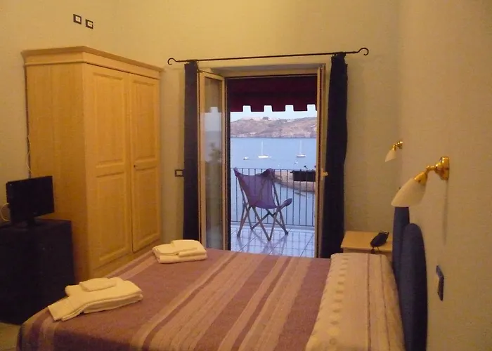 Ξενοδοχείο Iulia 3*