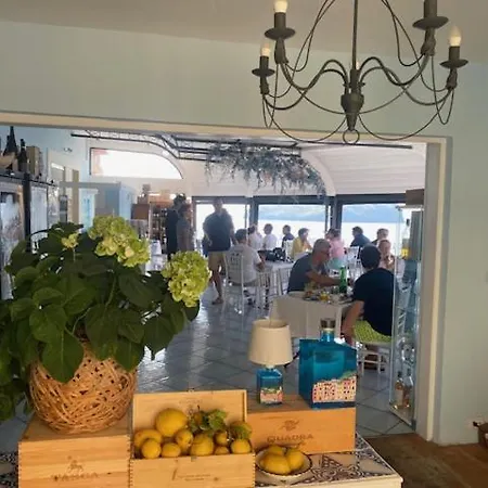 Hotel Iulia Ventotene