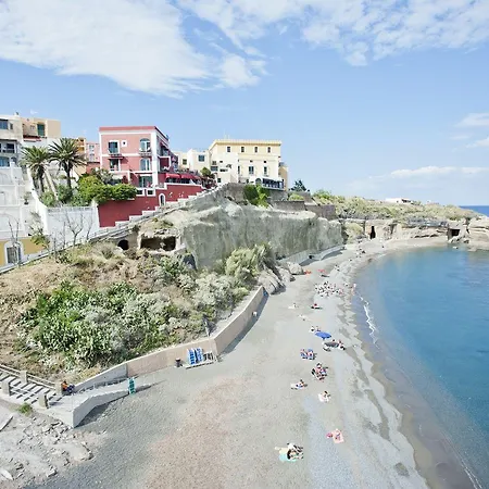 Otel Iulia