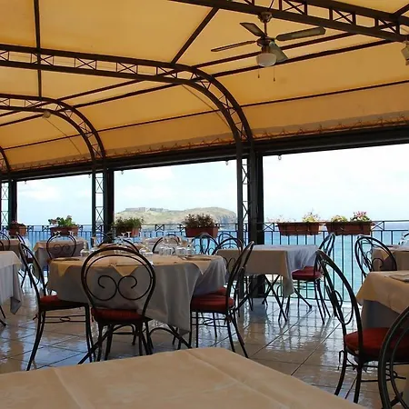 Iulia Hotel Ventotene