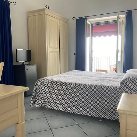 Hotel Iulia Ventotene
