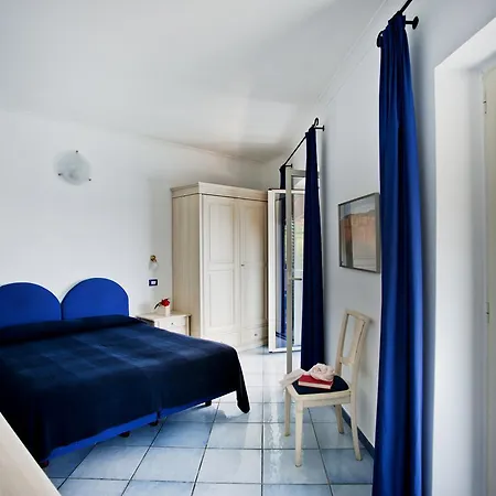 Iulia Hotel Ventotene