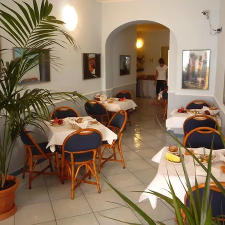 Hotel Iulia Ventotene